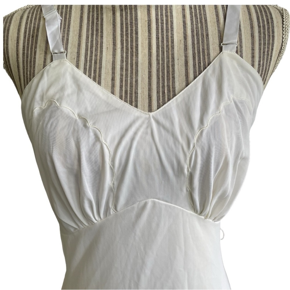 Movie Star slip/chemise size 34-average, vintage 60’s, double layer front, EUC - Picture 2 of 11